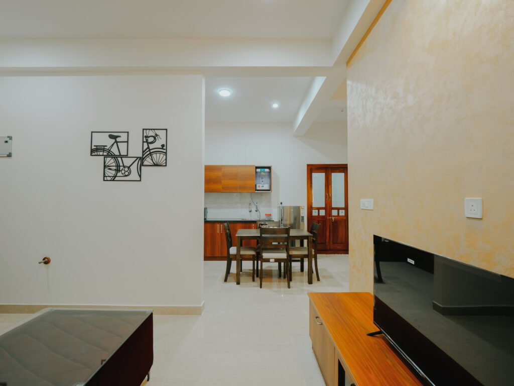 Top Service Apartment Thaswi Service Apartment
